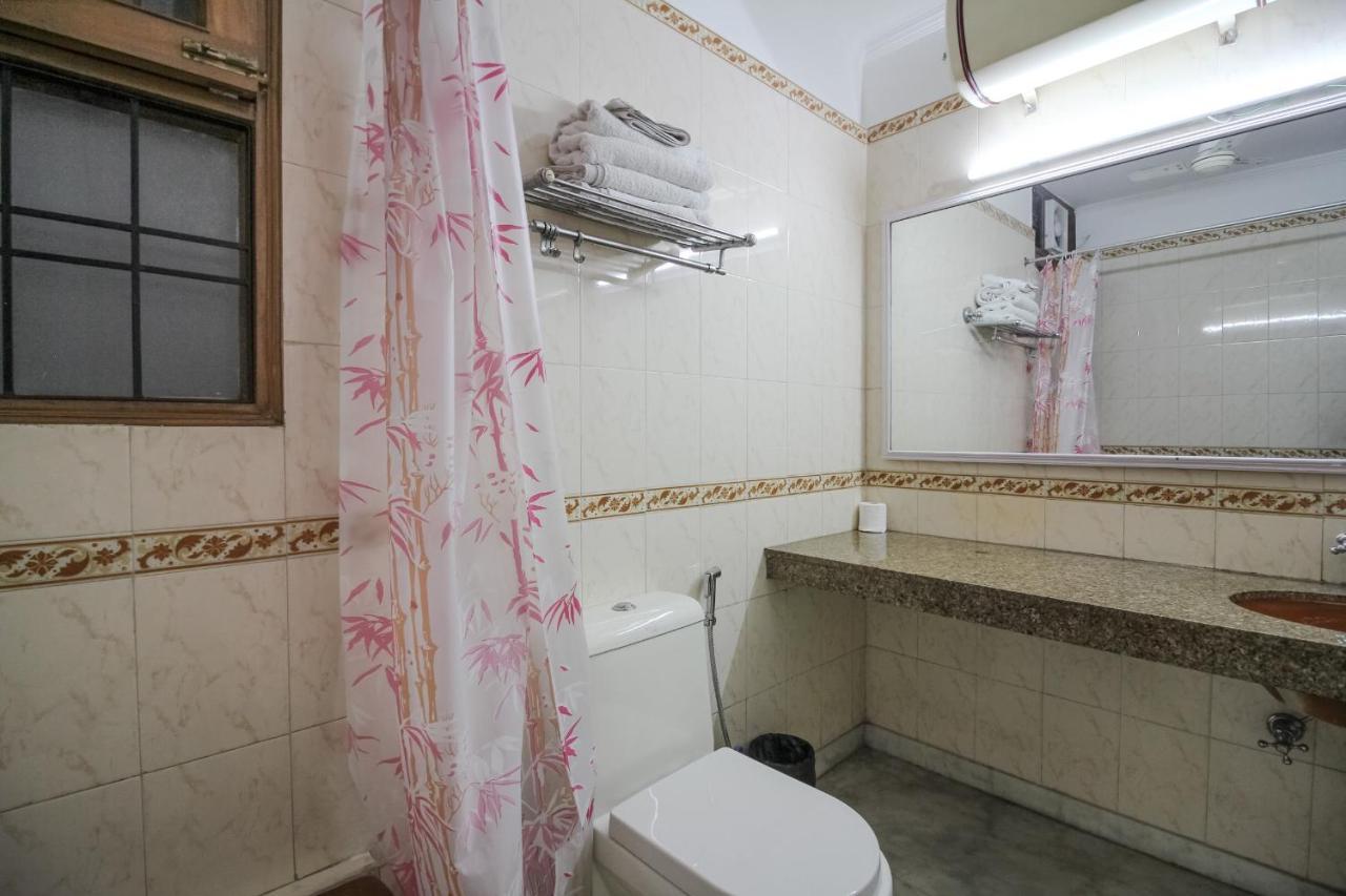 อันเดอร์ มาย รูฟ กรีนพาร์ค Bed & Breakfast นิวเดลี ภายนอก รูปภาพ