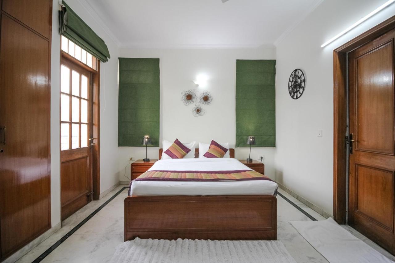 อันเดอร์ มาย รูฟ กรีนพาร์ค Bed & Breakfast นิวเดลี ภายนอก รูปภาพ