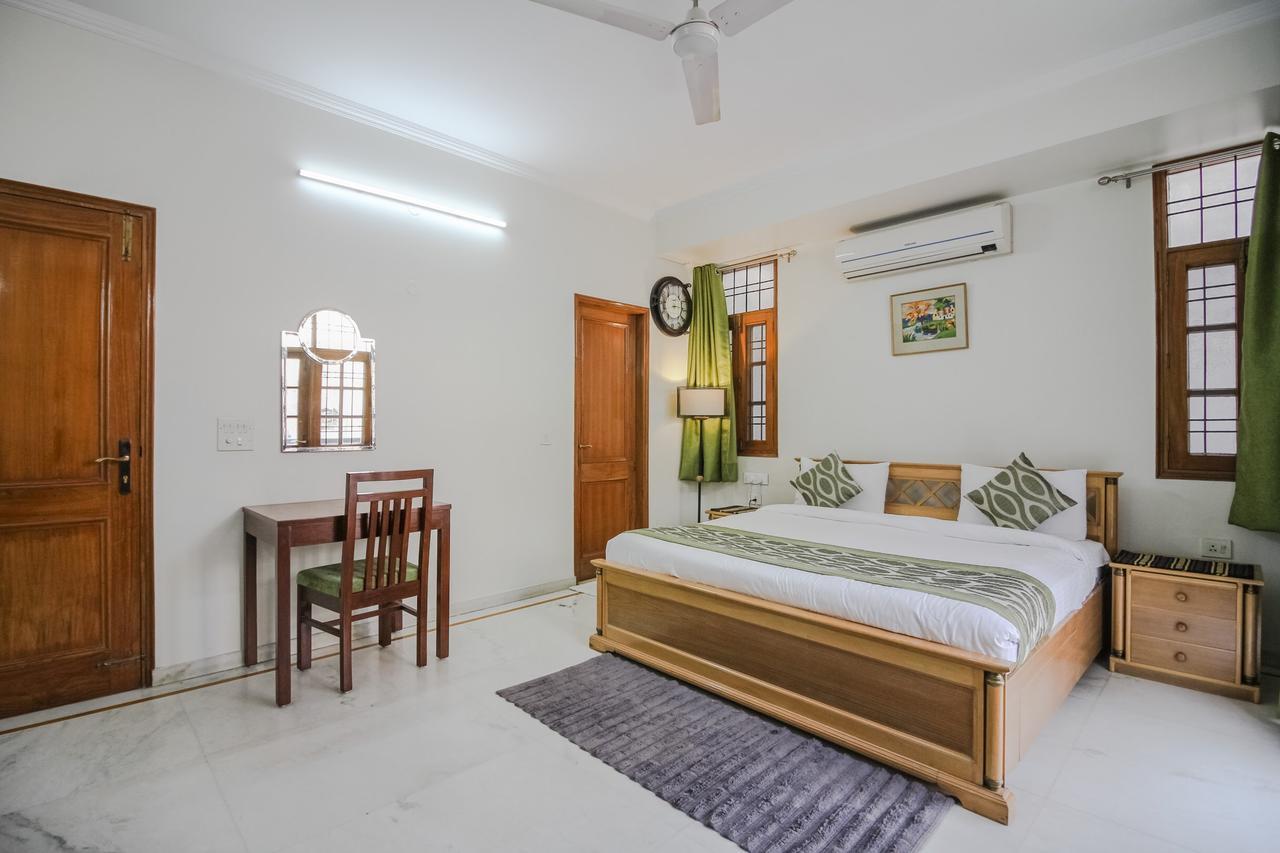 อันเดอร์ มาย รูฟ กรีนพาร์ค Bed & Breakfast นิวเดลี ภายนอก รูปภาพ