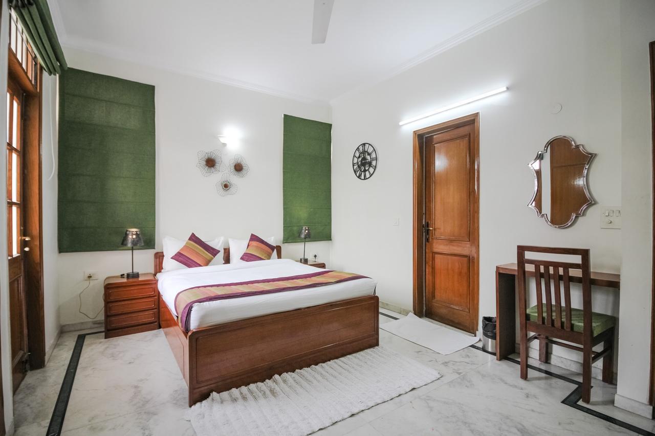 อันเดอร์ มาย รูฟ กรีนพาร์ค Bed & Breakfast นิวเดลี ภายนอก รูปภาพ
