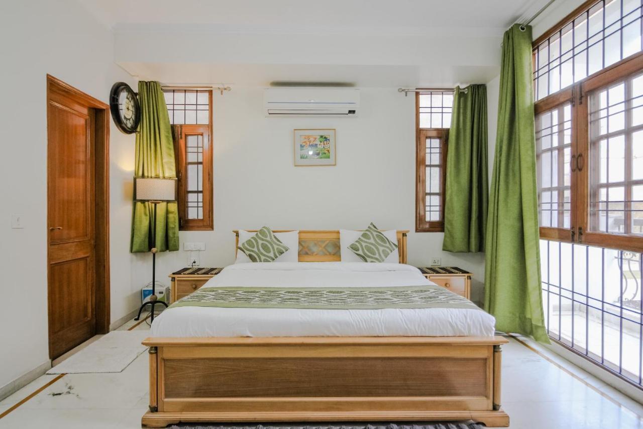 อันเดอร์ มาย รูฟ กรีนพาร์ค Bed & Breakfast นิวเดลี ภายนอก รูปภาพ